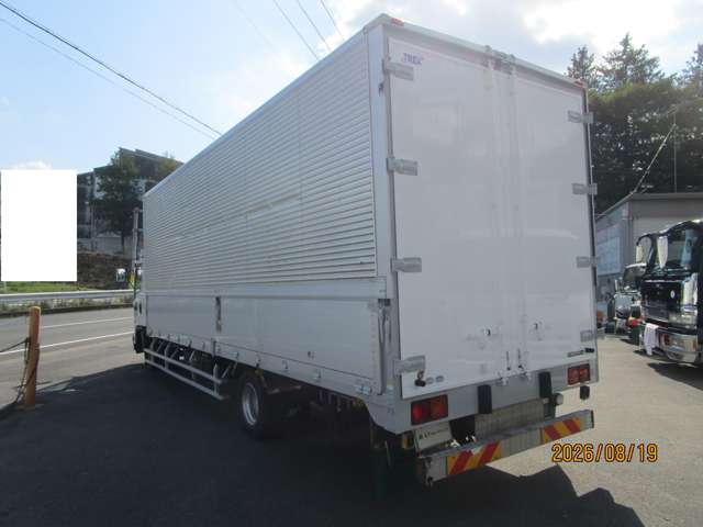 Isuzu Forward 5
