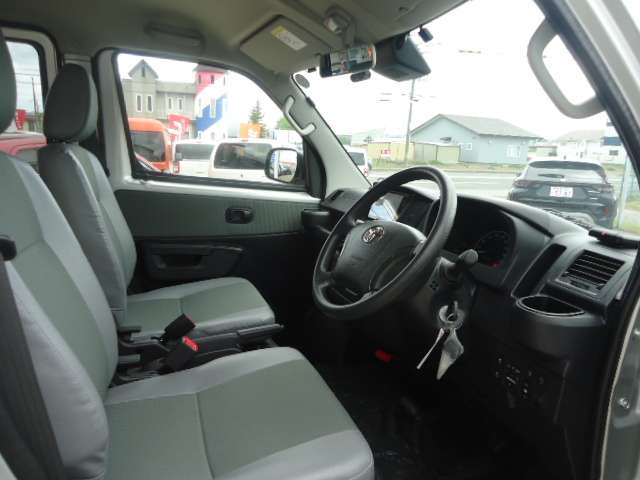 Toyota Town Ace Van 10