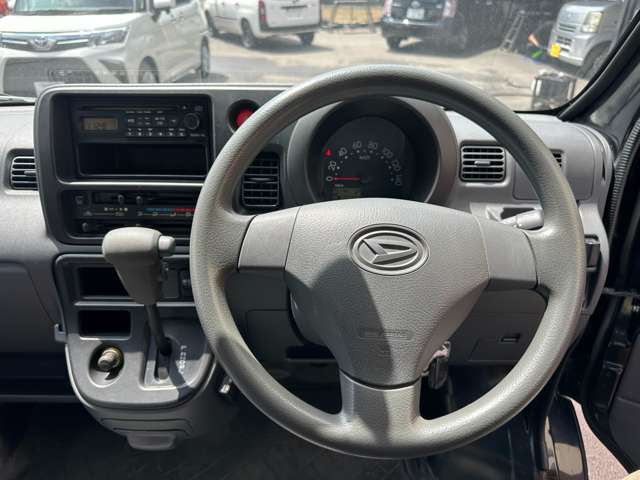 Daihatsu Hijet Deck Van 12