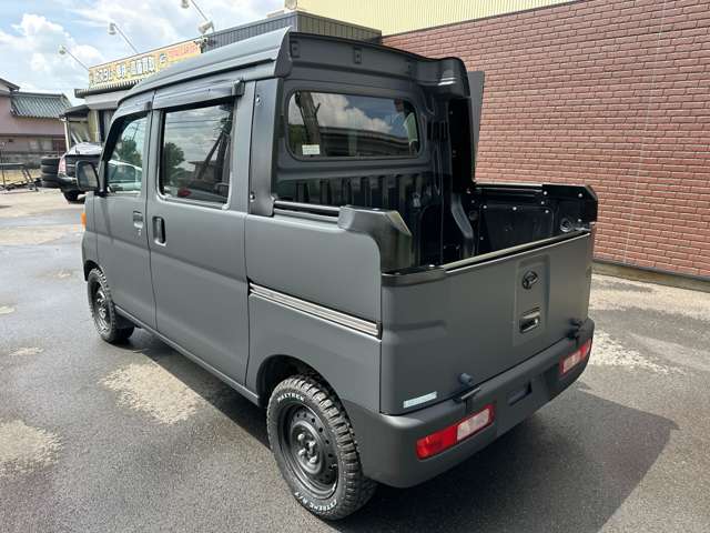 Daihatsu Hijet Deck Van 9