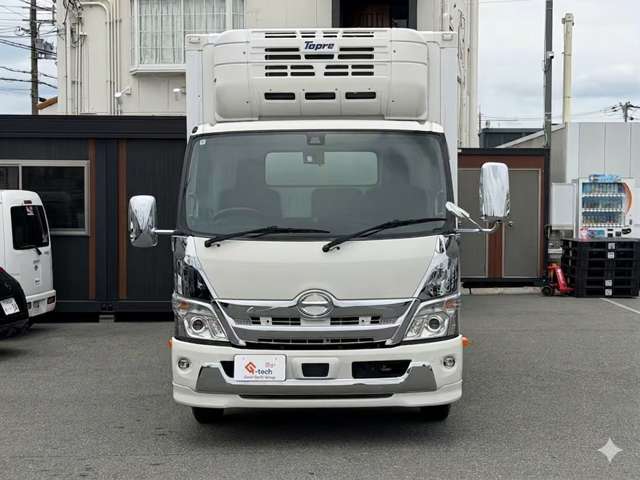 Hino Dutro 2