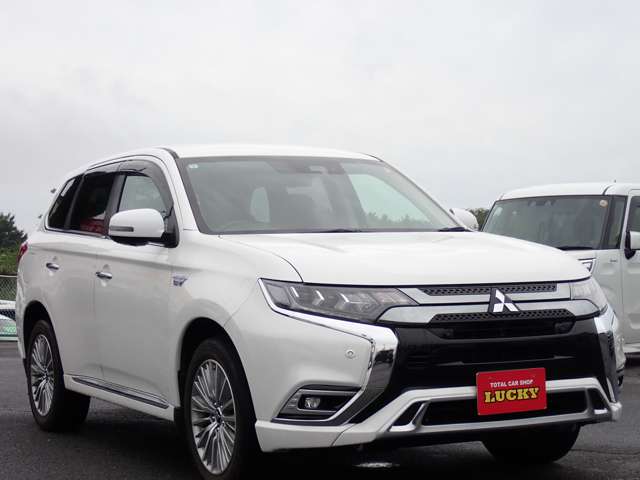 Mitsubishi Outlander PHEV 3