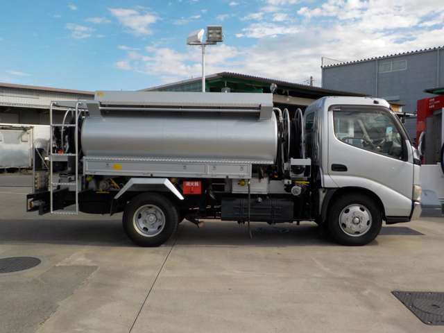 Hino Dutro 6