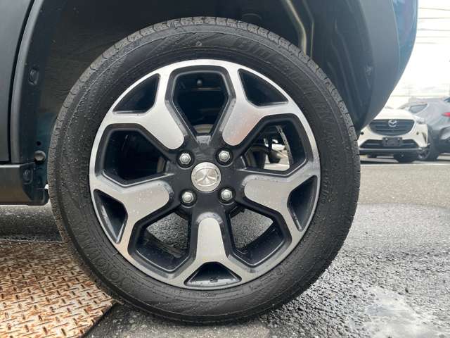 Mazda Flair Crossover 12