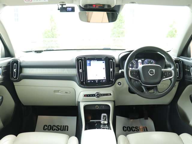 Volvo XC40 4