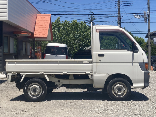 Daihatsu Hijet Pickup 9