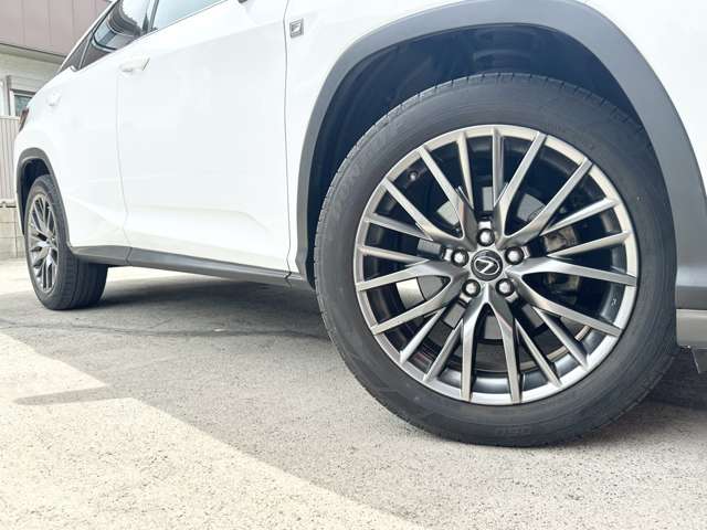 Lexus RX 7