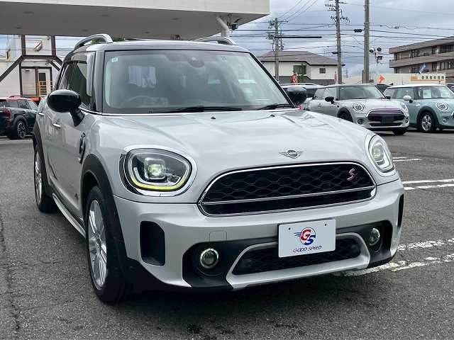 MINI Crossover 11