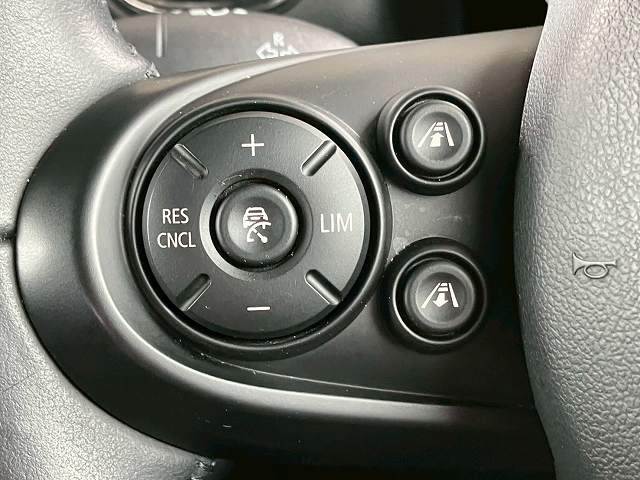 MINI Crossover 6