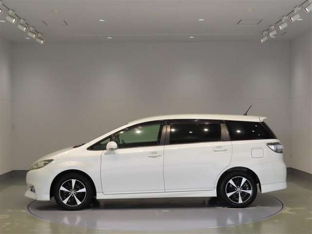 Toyota Wish 2