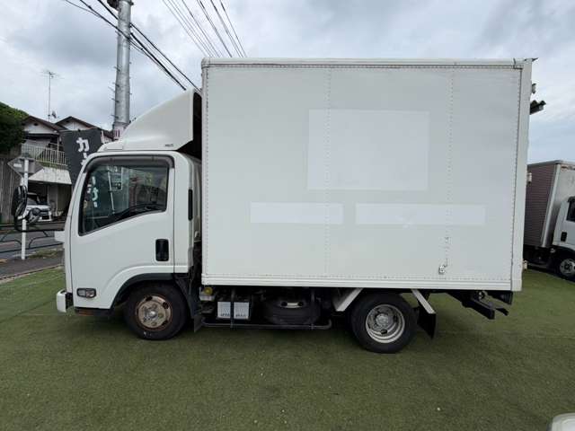 Isuzu Elf 3