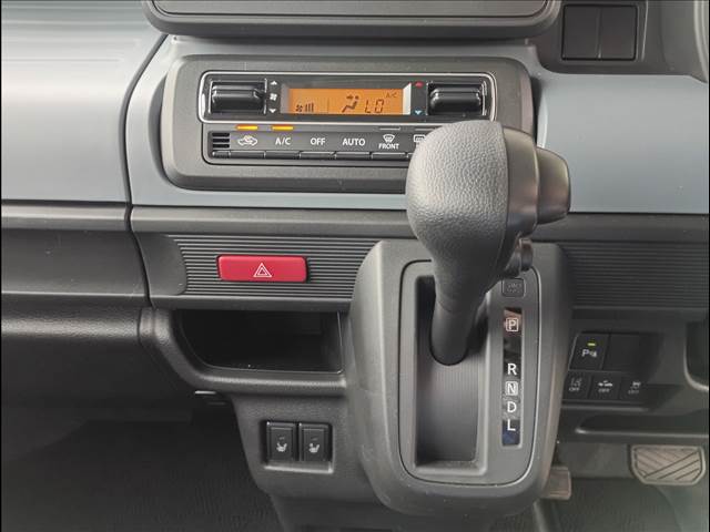 Suzuki Spacia Base 6