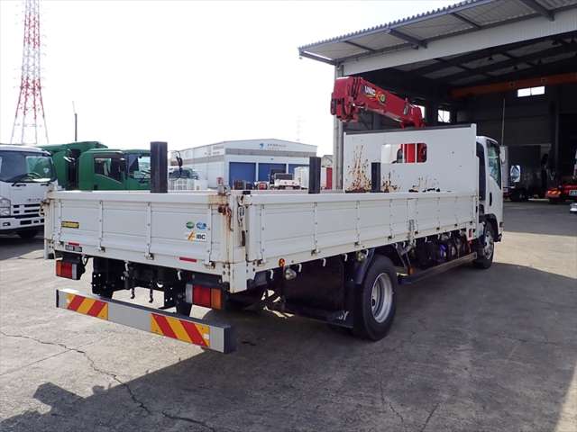 Isuzu Elf 2