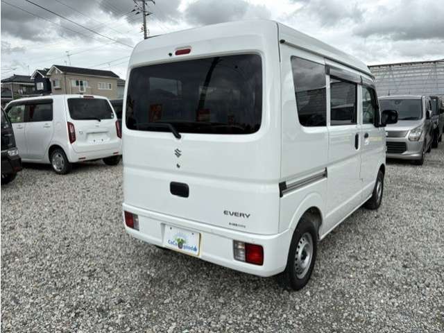 Suzuki Every 11