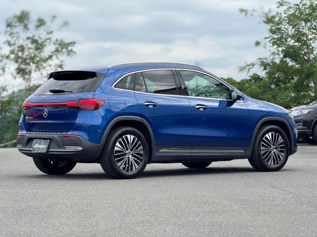 Mercedes-Benz EQA 12