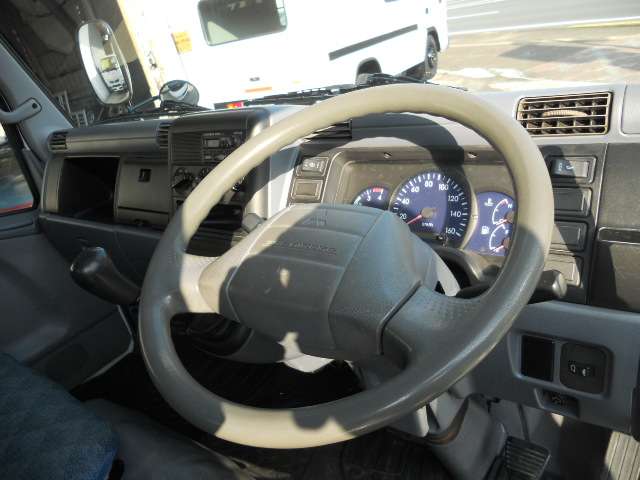 Mitsubishi Fuso Canter 12