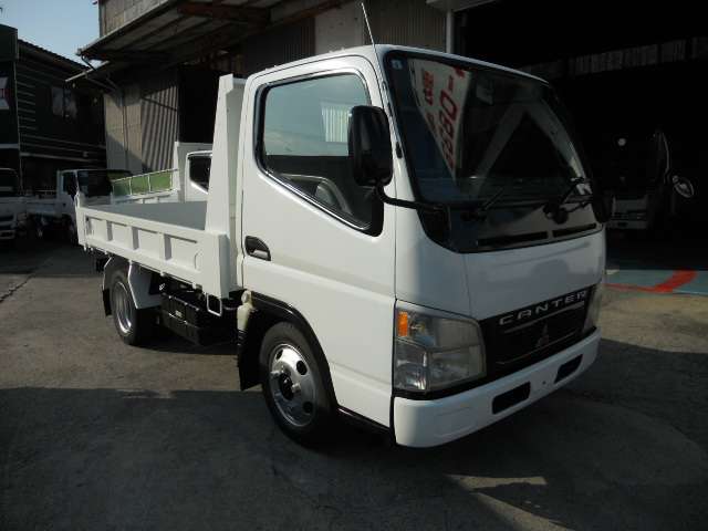 Mitsubishi Fuso Canter 2