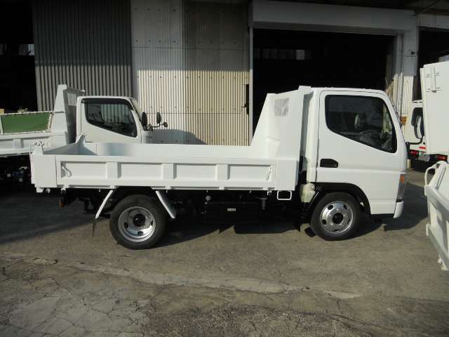 Mitsubishi Fuso Canter 7