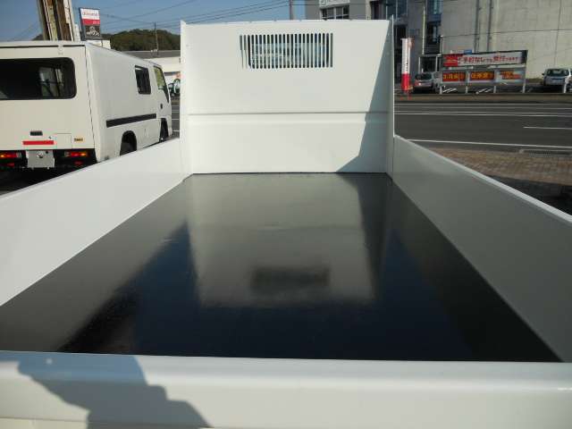 Mitsubishi Fuso Canter 10