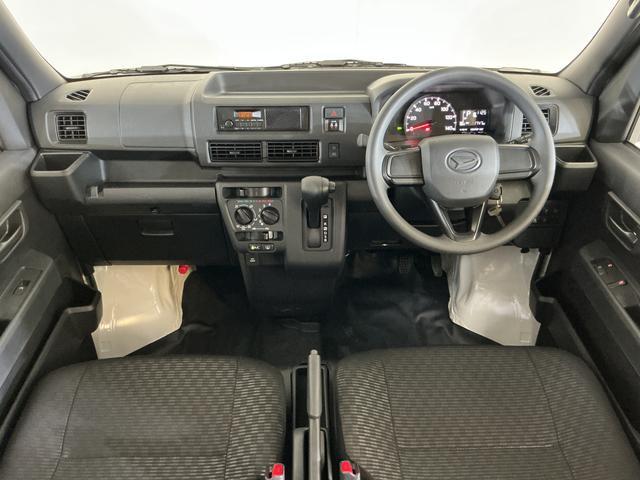 Daihatsu Hijet Cargo 3