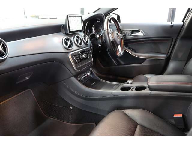 Mercedes-Benz GLA-Class 3