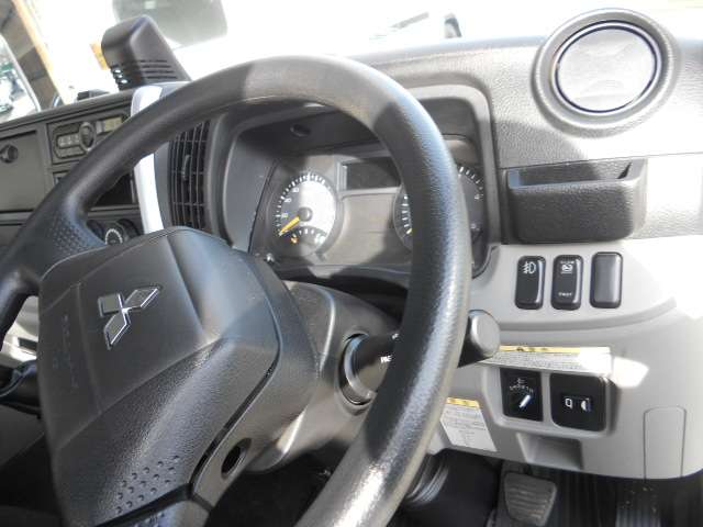 Mitsubishi Fuso Canter 12