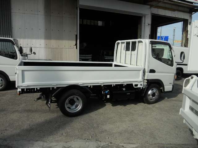 Mitsubishi Fuso Canter 5