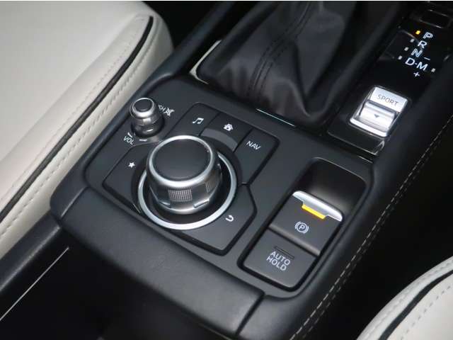 Mazda CX-3 10