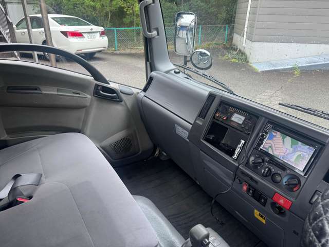 Isuzu Elf 11