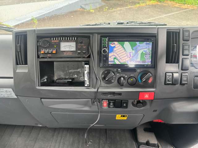 Isuzu Elf 6