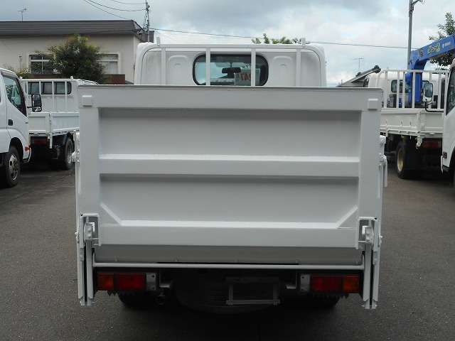 Mitsubishi Fuso Canter Guts 7