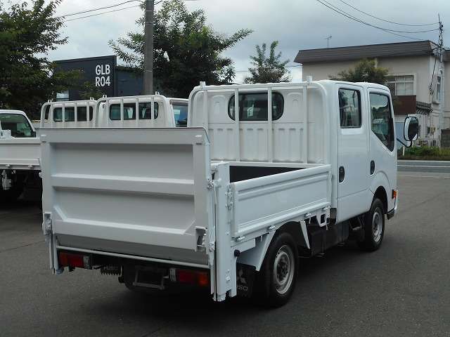 Mitsubishi Fuso Canter Guts 8