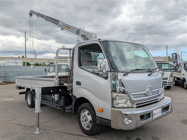 Hino Dutro 5