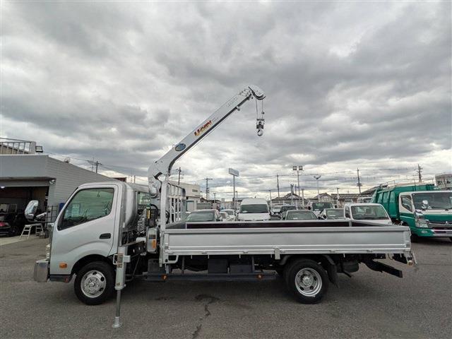 Hino Dutro 10