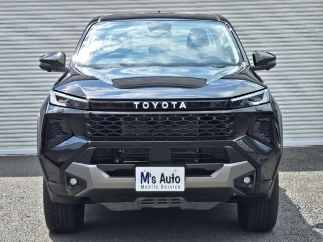 Toyota Hilux 2