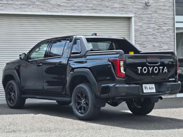Toyota Hilux 9