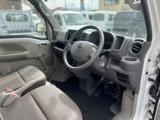 Nissan NV100 Clipper 3