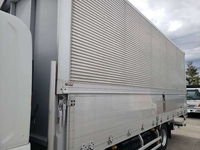 Isuzu Forward 11