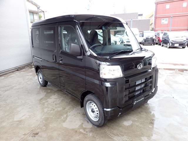 Daihatsu Hijet Cargo 12