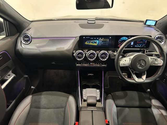 Mercedes-Benz GLA-Class 2