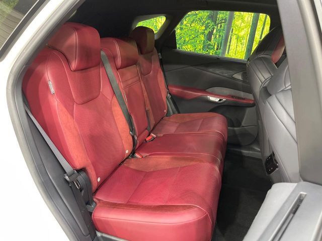 Lexus RX 9