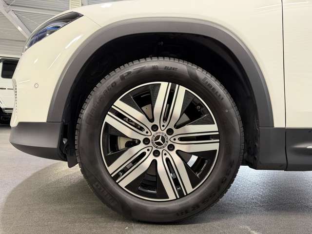 Mercedes-Benz EQB 12