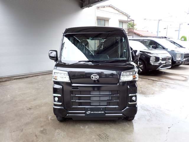 Daihatsu Hijet Cargo 11