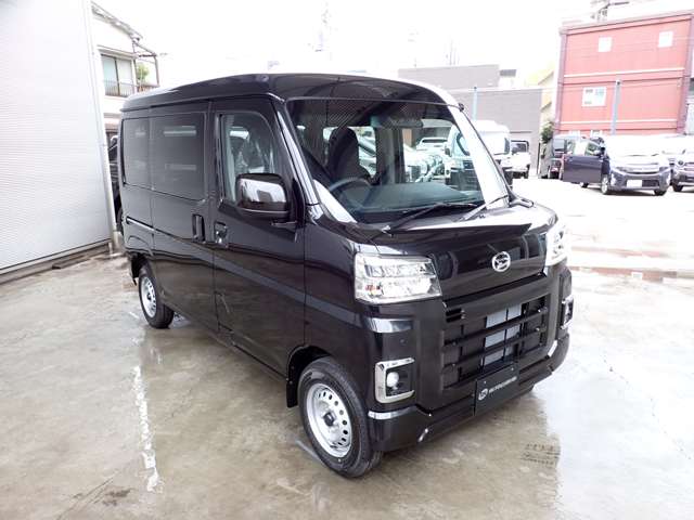 Daihatsu Hijet Cargo 12