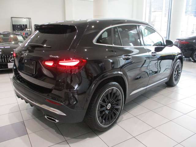 Mercedes-Benz GLA-Class 5