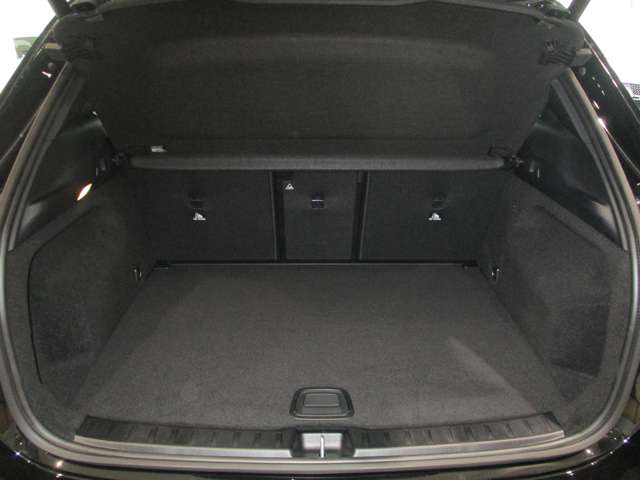 Mercedes-Benz GLA-Class 7