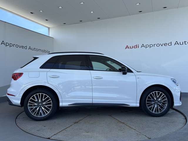 Audi Q3 6