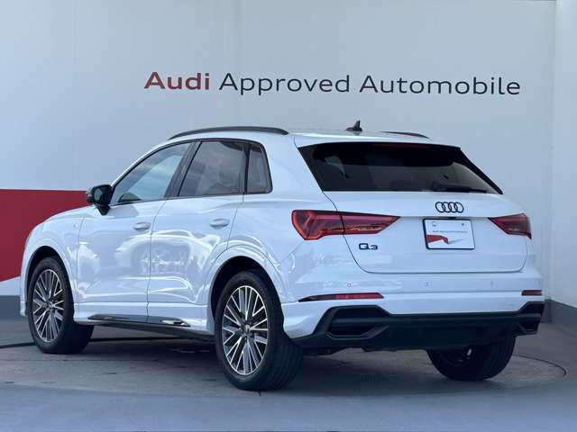 Audi Q3 8