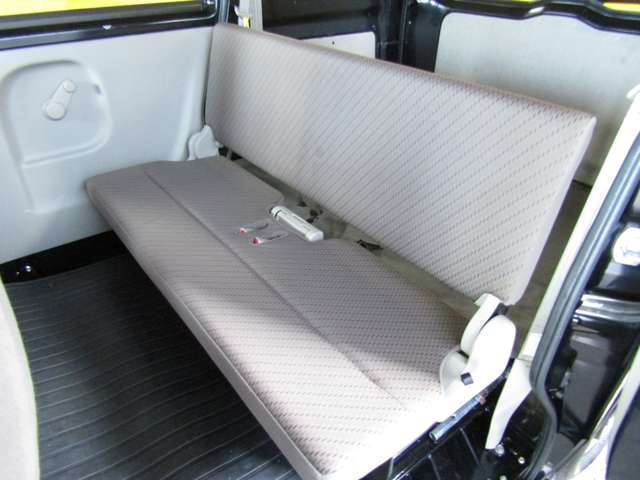 Nissan NV100 Clipper 8
