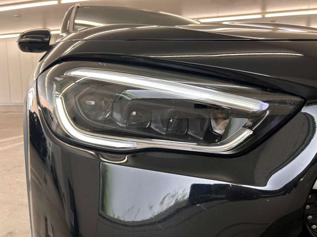 Mercedes-Benz GLA-Class 11